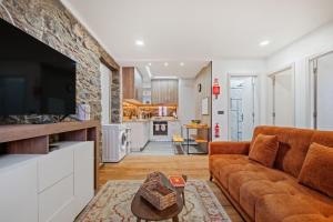 Stone House Rochinha by Homie