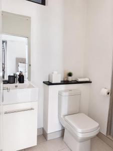 Ruusheya Legacy Stay Studio Apartment