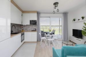 Modern Studio with Terrace, Swimming Pool and Parking by Noclegi Renters