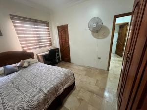 Spacious Private Apartment 2 Bedrooms Full PB Laundry Patio