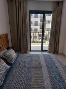 Vue sur piscine appartement entier