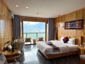 Lá Đỏ Hotel Retreat Sapa Center