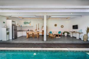 Tropical 2BR Villa with Private Pool Seminyak