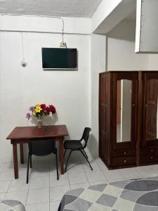 Travellers Inn Room B