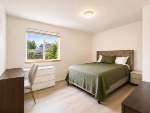 Quiet Renton 3BR House Yard Parking WiFi