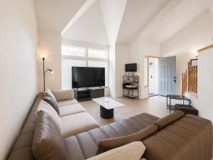 Quiet Renton 3BR House Yard Parking WiFi