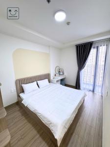 2-bedroom apartment with excellent service at The Glory!