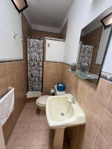 Casa Playa Naplo, primer piso, media cuadra malecón