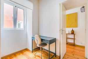 Santana 2BR, Steps from Downtown – Explore Lisbon on Foot
