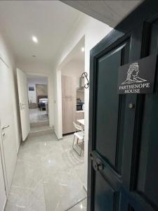 Parthenope house