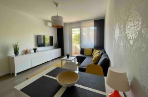 Adam Apartment