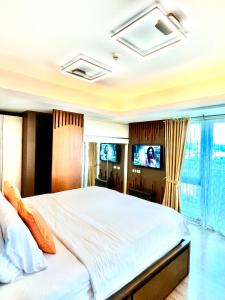 Abreeza Place 1bedroom premium unit 8th floor tower 2 with balcony