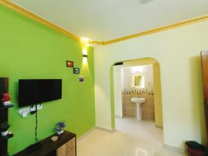 Shalom Luxury Apartments WI-FI Kitchen Fcility