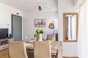 Waylink Residences-Marina Floisvou-ZA