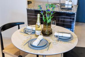 IKOI Stay Nagoya Kakuozan - Stylish & Relaxing Stay with a View