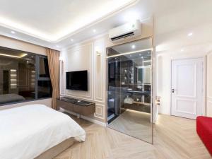 Lumiere Riverside Luxury Vacation