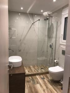 Stylish Renovated 2BR Near Kolonaki