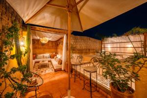 Riad Abyad Heated Jacuzzi & Free Breakfast