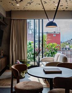Combo Suite 4BR, Reforma plus Gym