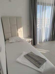 Maxhuri Apartments