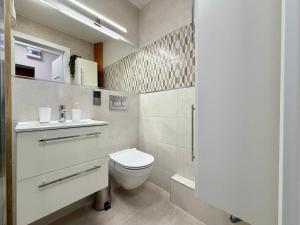 Jelenia Góra Comfort Studio by BookingHost