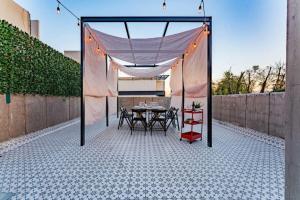 Roma Norte Penthouse, Rooftop, Skyline Views