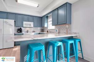 Gulf Shores Beachfront Gem 5BR Pool Walk to Sand