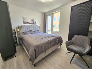 Luxury Designer Apartment Walk to Sea Garden&Beach