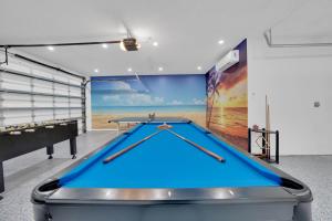 Heated Pool Spa, Game Room Near Beach