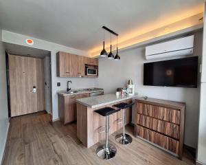 Hotel Block Suites
