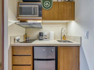 Mio Residences 206A Private Studio