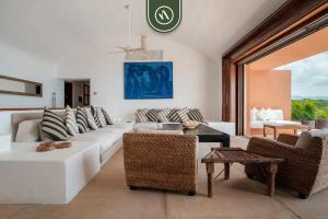 4 BR Penthouse - Breathtaking Views - Private Pool