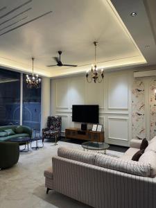 Avyra Villa - 5B - An Exclusive Luxury Retreat