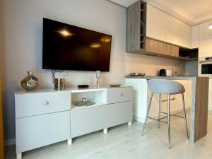 Kępa Mieszczańska Spacious Apartment by BookingHost