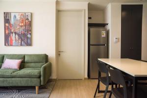 Chic Providencia Apt 2BR 2BA Sleeps 5