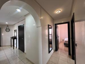 Cozy Gueliz Flat with Pool, AC & Wi-Fi