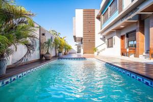 Apto. c Varanda e Vista Piscina em Cond. ACD0006