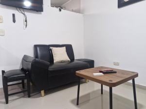 Home Gonzalez 603 WAIWA HOST
