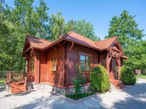 Comfortable holiday home with a fireplace