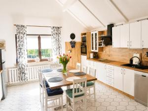 Mrze yno holiday home, for 4 people