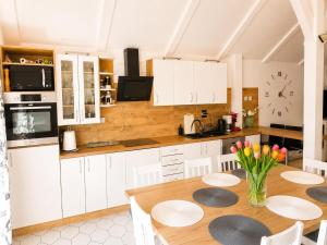 Holiday home for 6 people Mrze yno