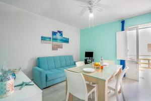 Riva Di Mare Apartment with Balcony Near The Sea - Happy Rentals