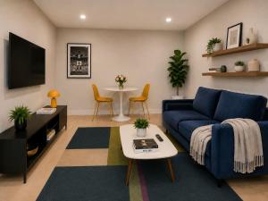 1BR DT Houston Sleeps 4
