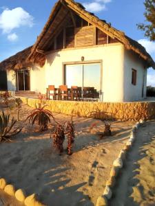 Charming House in Anakao with Garden and Terrace