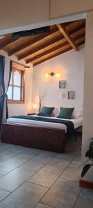 Cabañas Lobo Blanco - Apartaestudios en Laureles Medellín