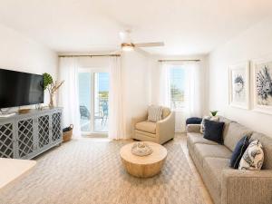 Grand Caribbean 201- One bedrooms sleeps 6 w bunks