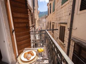 Apartments Nonna - Studio Apartment with Balcony
