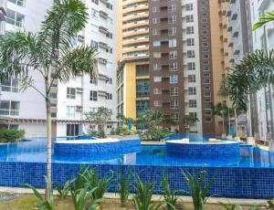 Spacious 2BR Condo Unit at Pioneer Woodlands - MRT Boni Station, Mandaluyong City