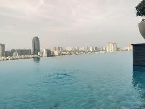 Azure Haven-67 Infinity Pool Studio M3M Sky view