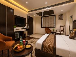 Hotel Aura IP Grand By Qotel Karkardooma Metro Station New Delhi